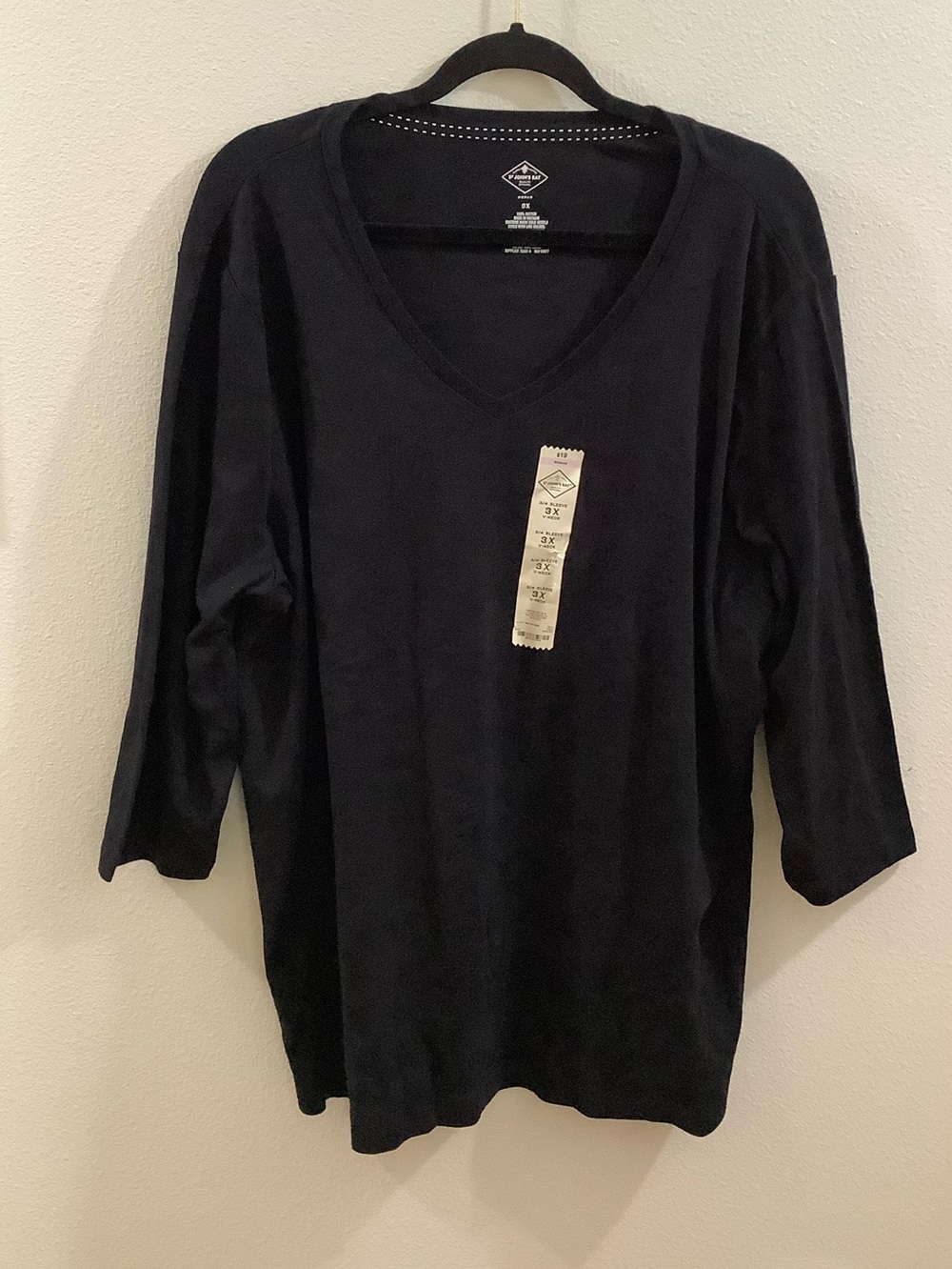 St. John's Bay Black V-Neck Long Sleeve Women's Top